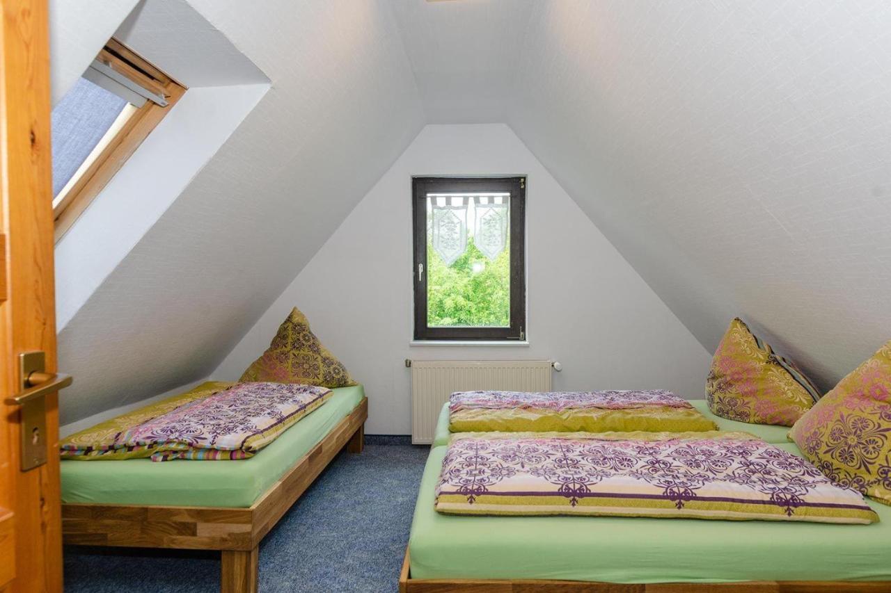 Appartement 3-Raum-Fewo-Fuer-5-Personen-1-Aufbettung-Auf-Ruegen à Schaprode Extérieur photo