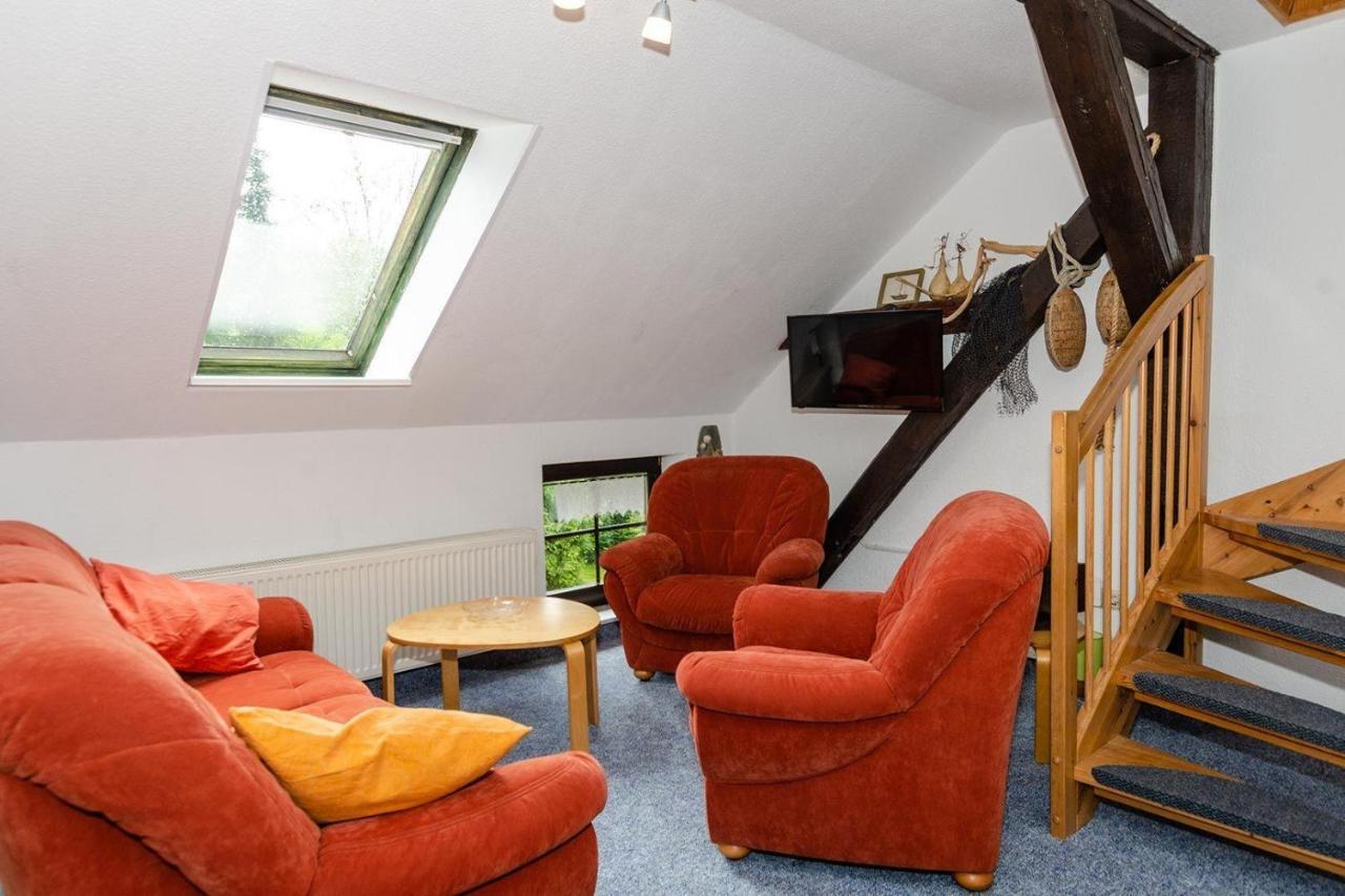 Appartement 3-Raum-Fewo-Fuer-5-Personen-1-Aufbettung-Auf-Ruegen à Schaprode Extérieur photo